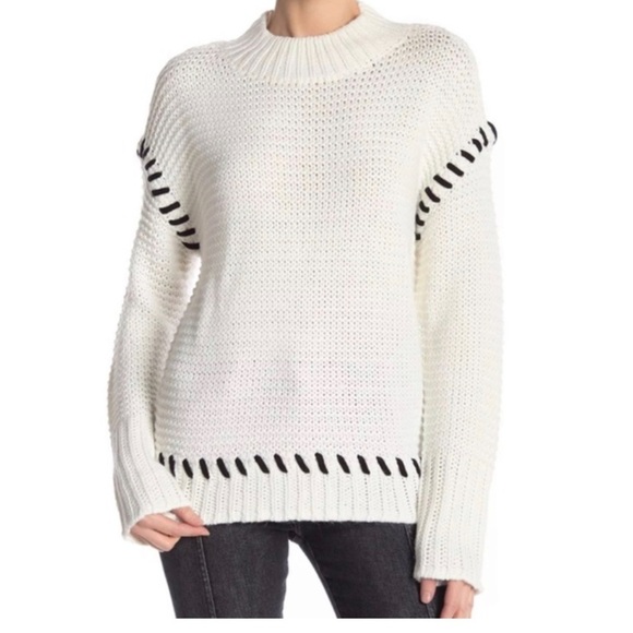 Design lab knit sweater with black detail. Women’s size medium. - Picture 2 of 12